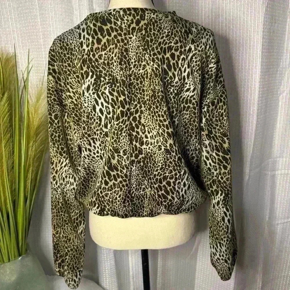 Zara Trafaluc Large Women’s Long Sleeve Animal Leopard Print Elastic Cropped Hem - Picture 7 of 10